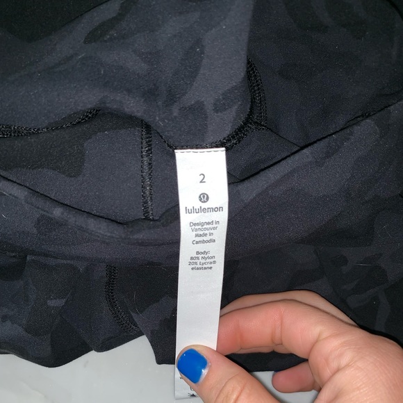 BLACK CAMO LULULEMON ALIGNS - Picture 3 of 4
